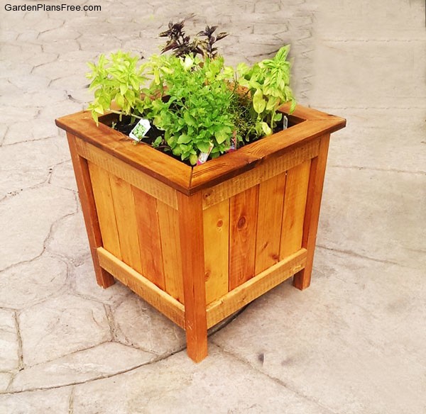 DIY Cedar Planter Box Free Garden Plans How to build