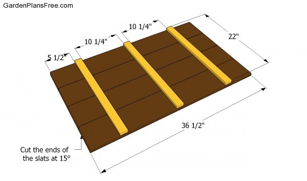 Building the bottom of the planter