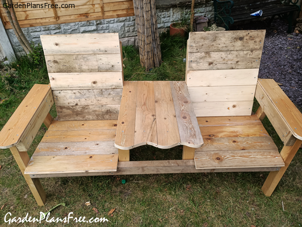 DIY-Garden-Bench